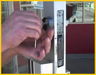 Expert Locksmith Store Downers Grove, IL 630-823-0503 - 23-4
